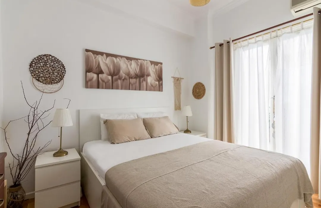 Cozy Apartment With Private Courtyard , Near Syngrou-Fix Metro Station-1